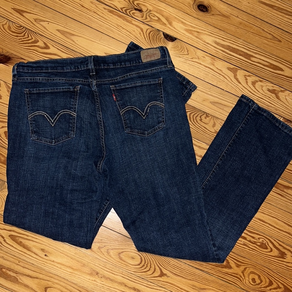 Women’s Levi’s size 14